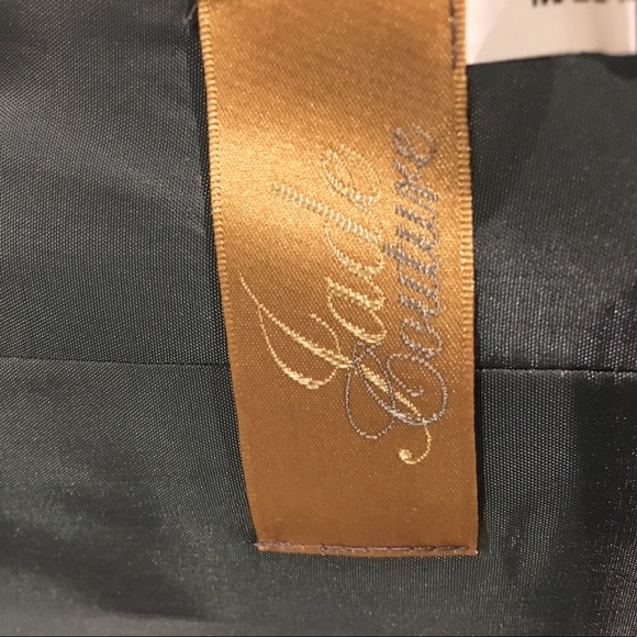 JADE COUTURE - Picture 3 of 3